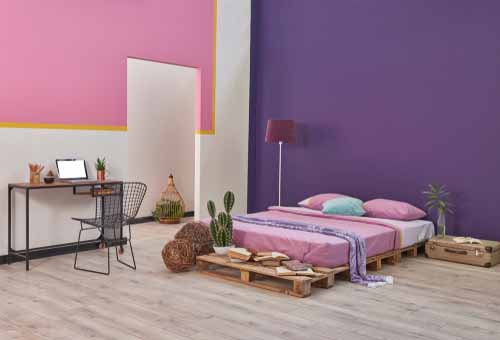 purple-pink two colour combination for living room walls